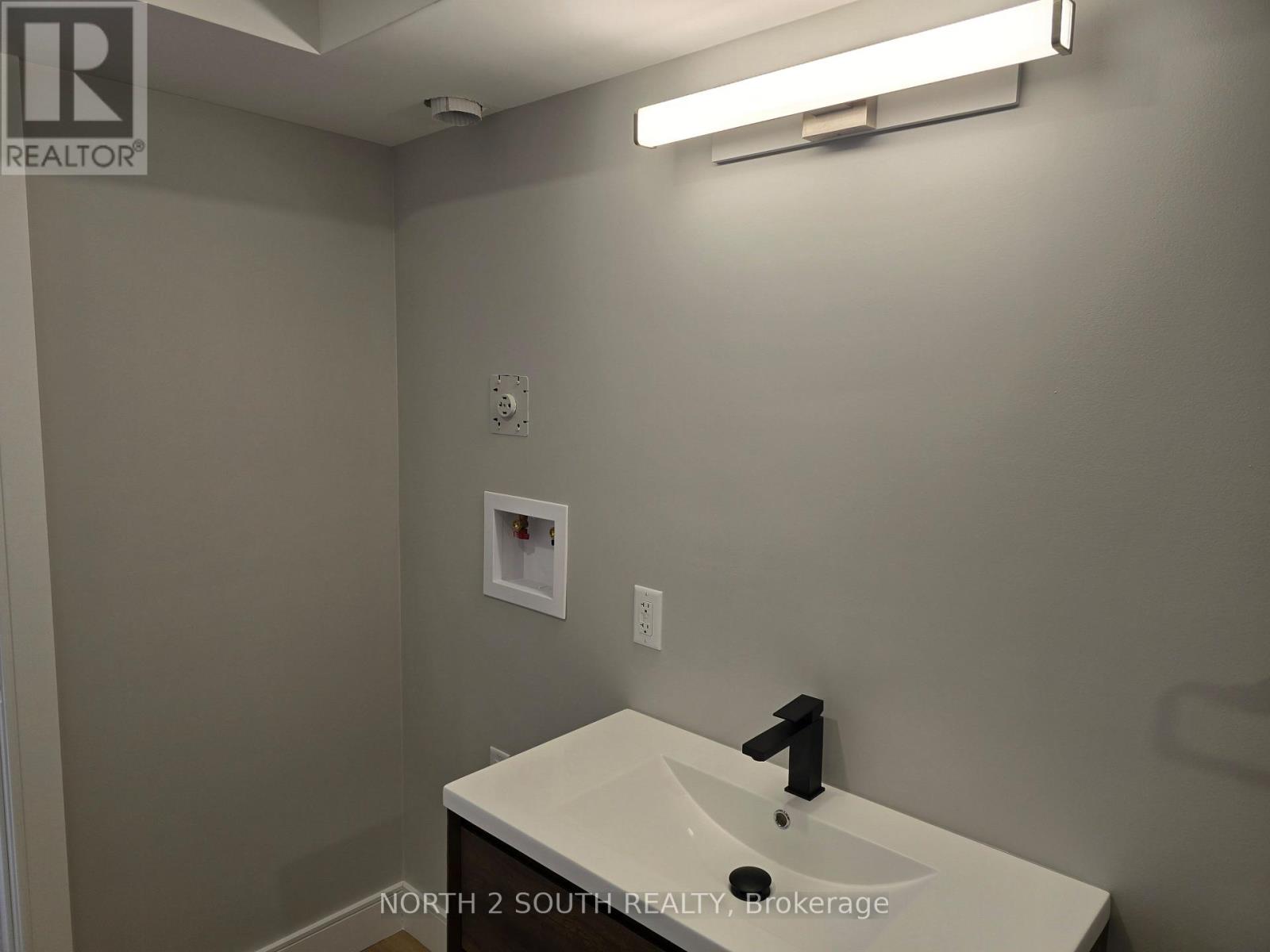 1 - 241 Darling Street Property Photo 12