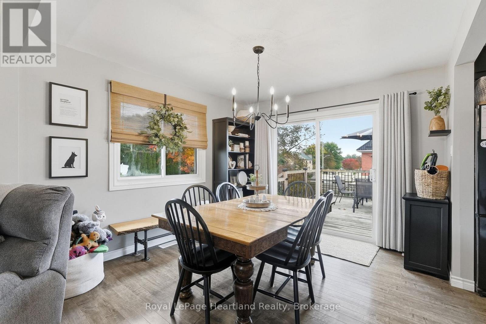 11 William Street N Property Photo 9