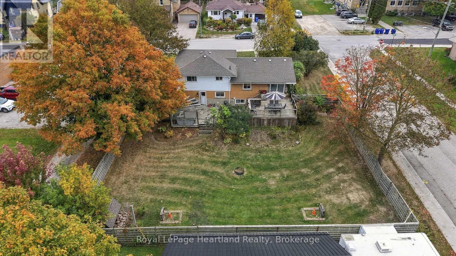 11 William Street N Property Photo 40