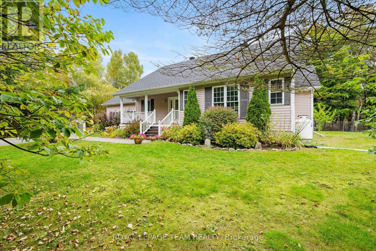 5040 Stonecrest Road Property Photo 2