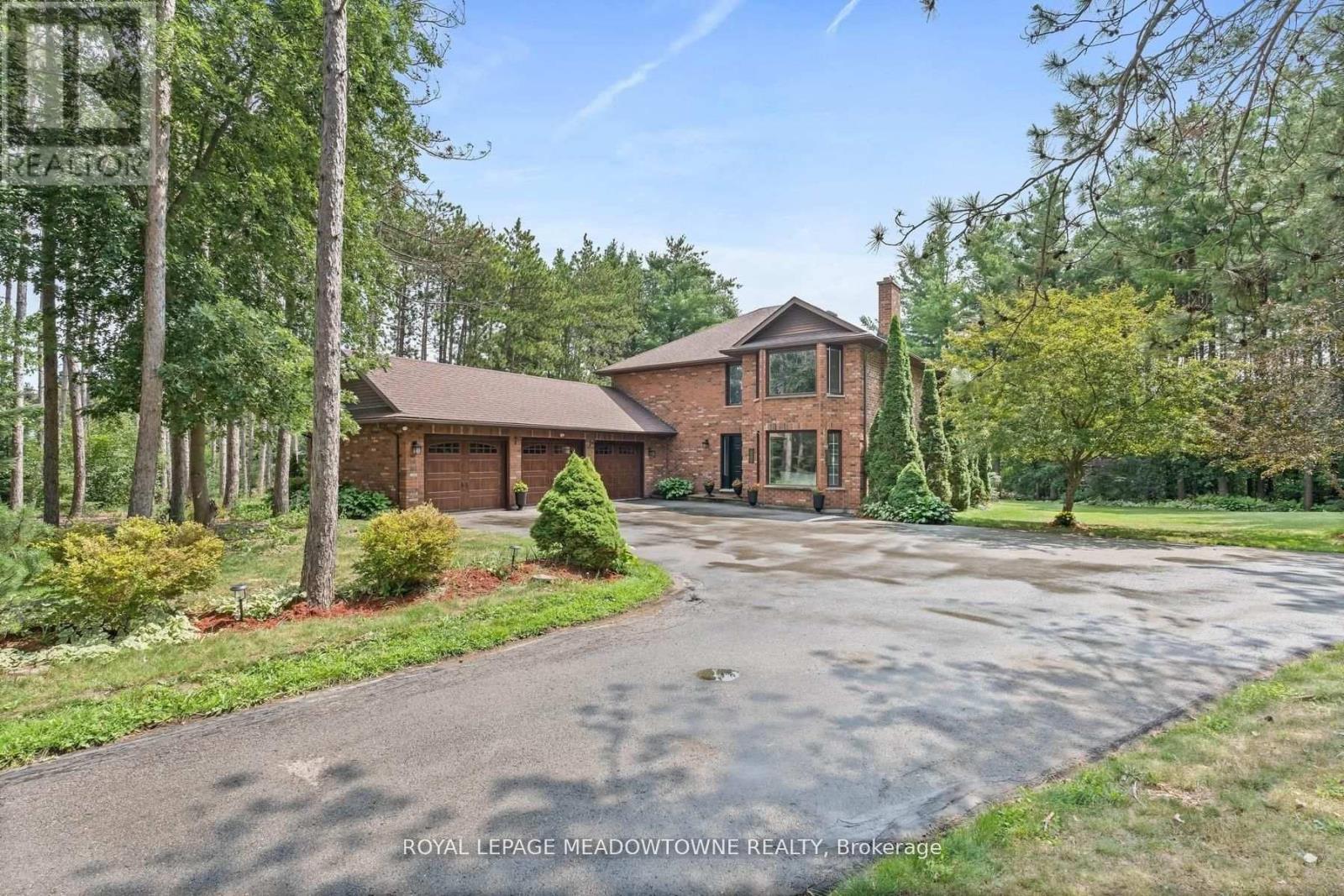 4 Pine Ridge Road Property Photo 1
