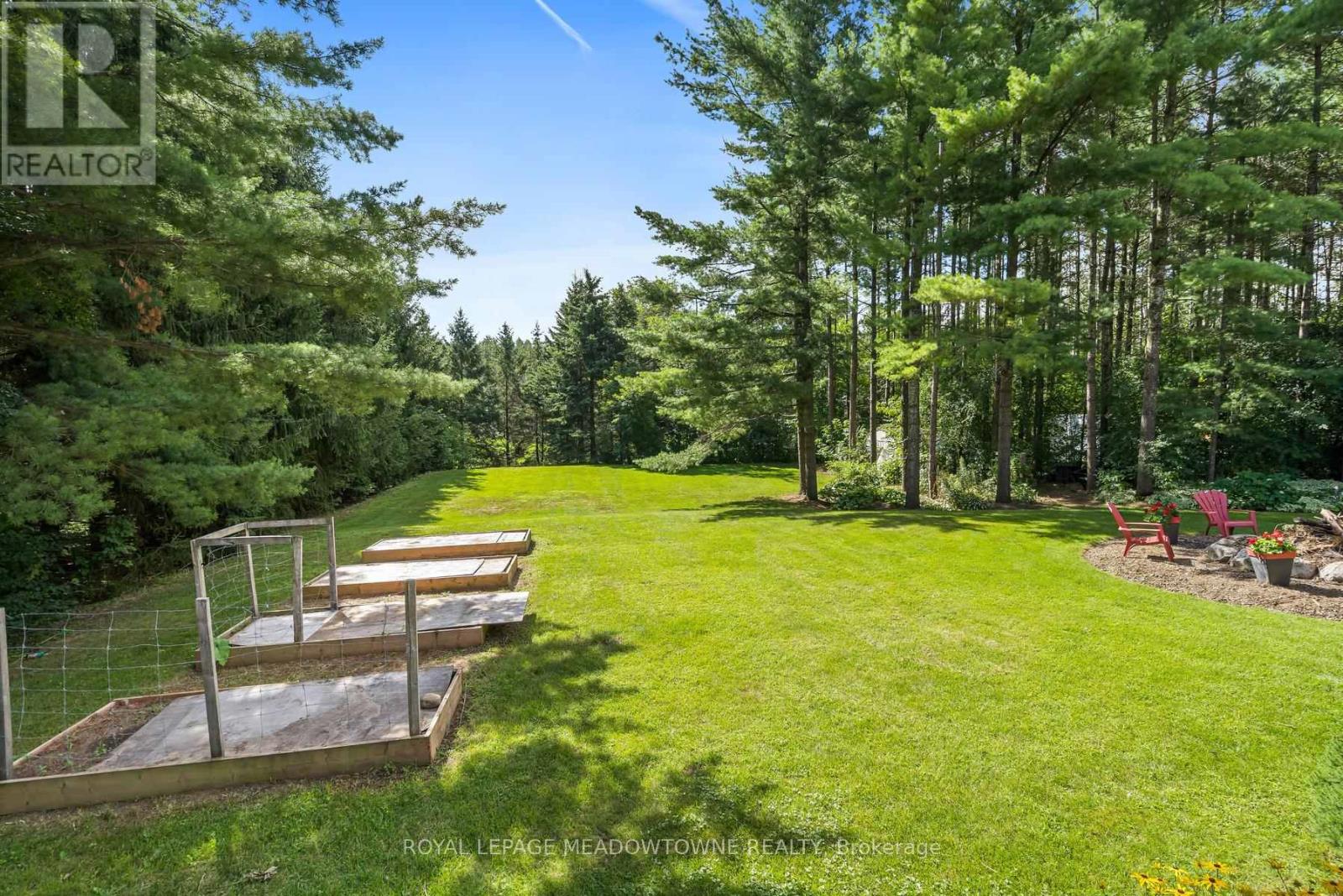 4 Pine Ridge Road Property Photo 3