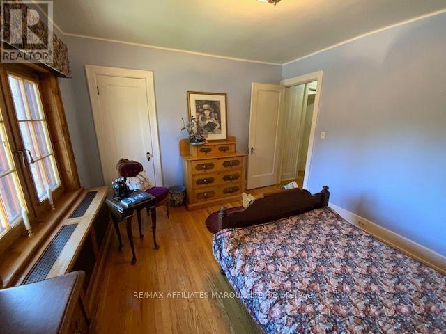 425 Second St. E Street E Property Photo 22