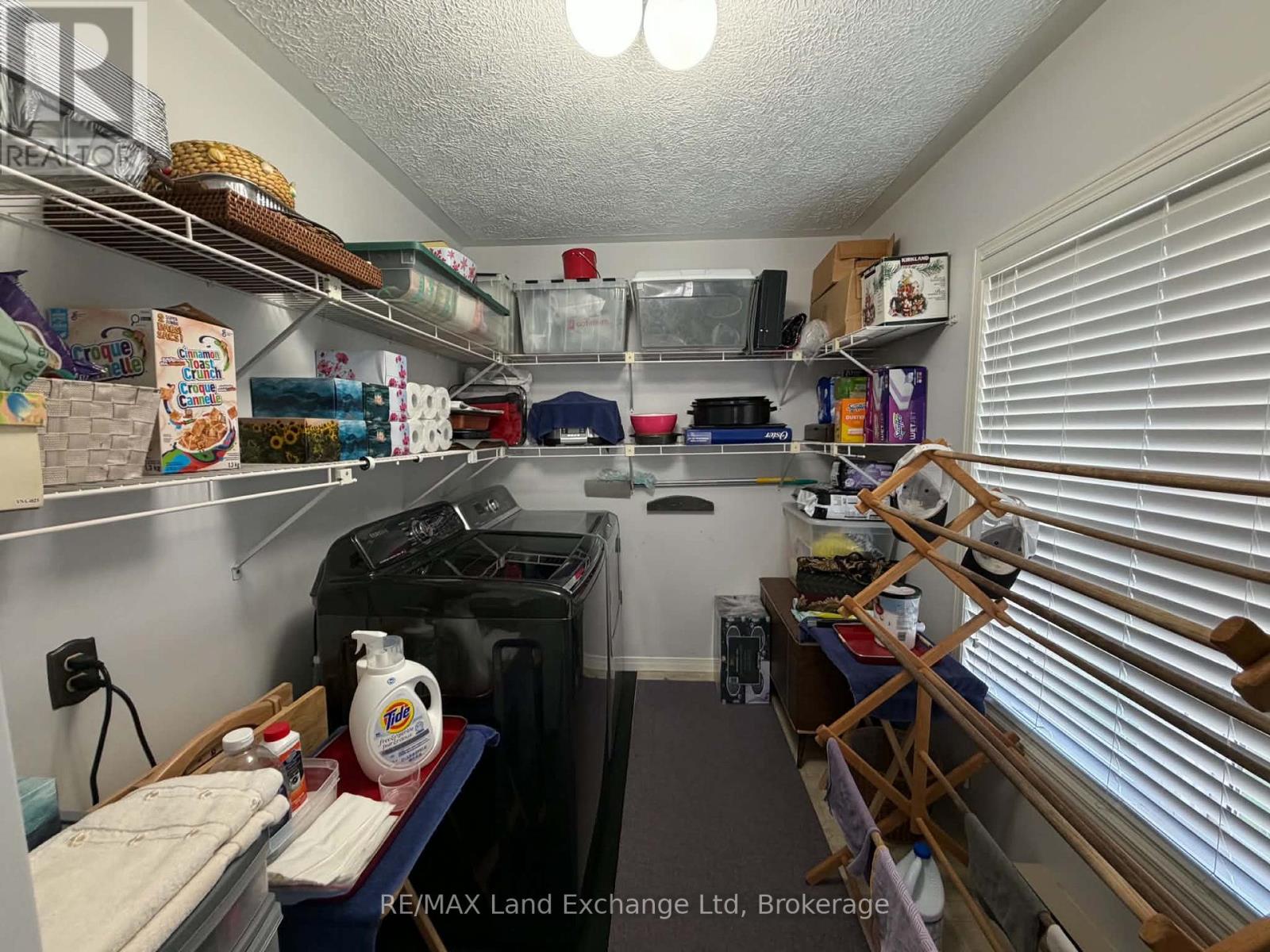 118 Victoria Street E Property Photo 13