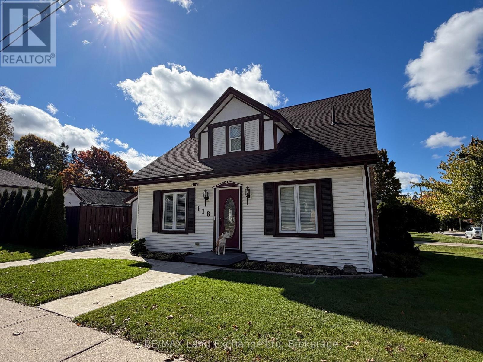 118 Victoria Street E Property Photo 21