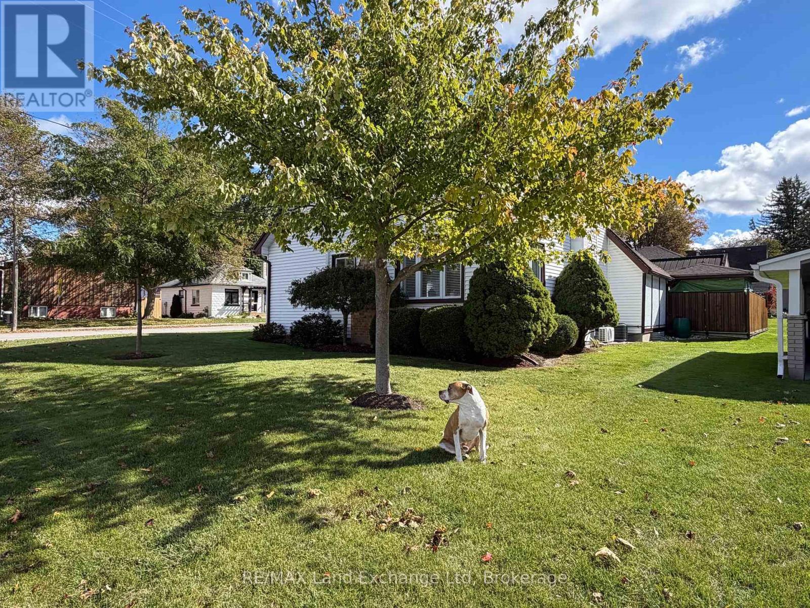 118 Victoria Street E Property Photo 24