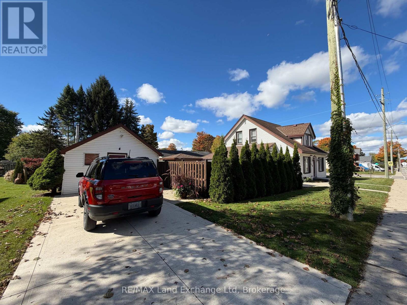 118 Victoria Street E Property Photo 25