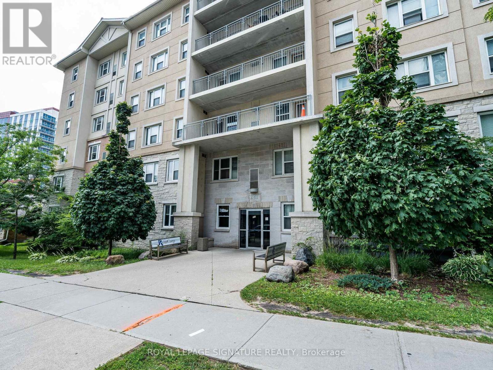 206 - 251 Lester Street Property Photo 2