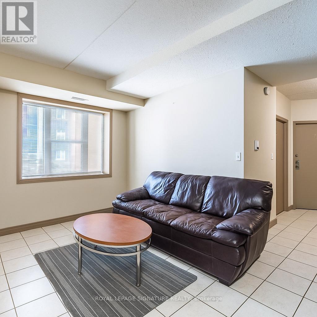 206 - 251 Lester Street Property Photo 16