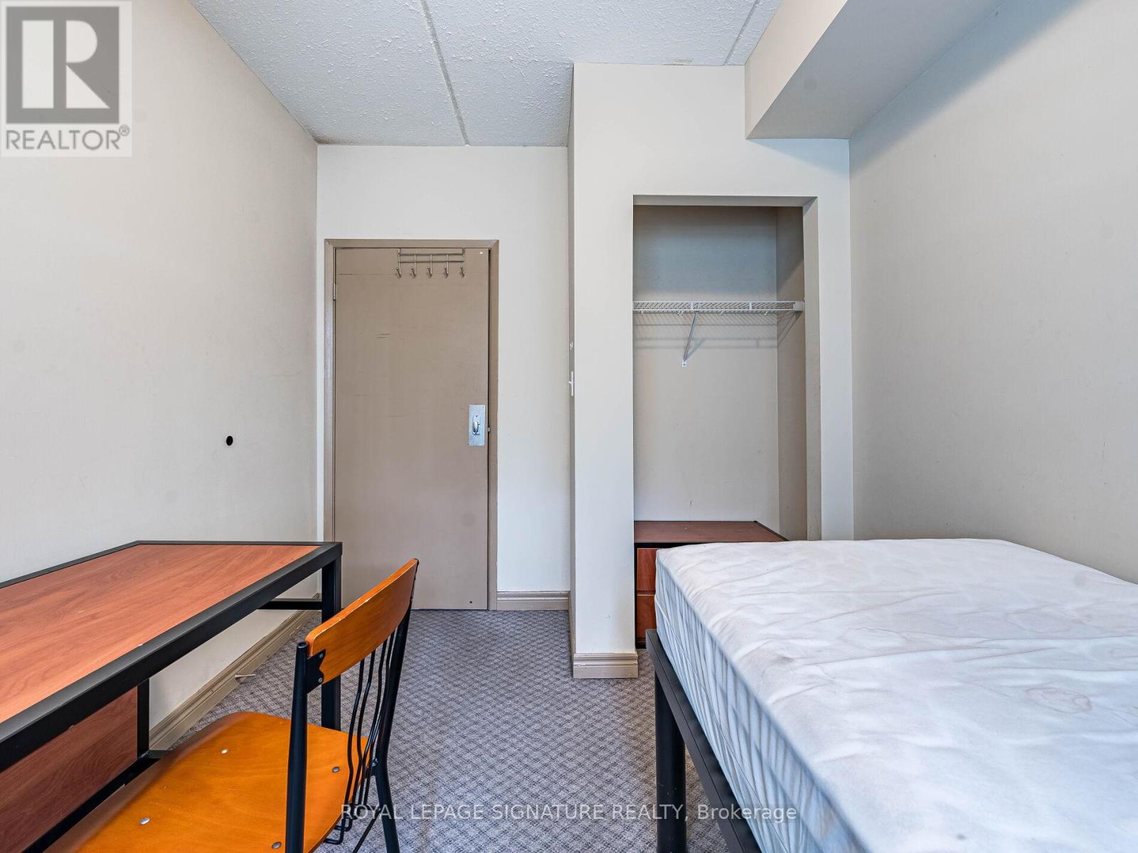 206 - 251 Lester Street Property Photo 32