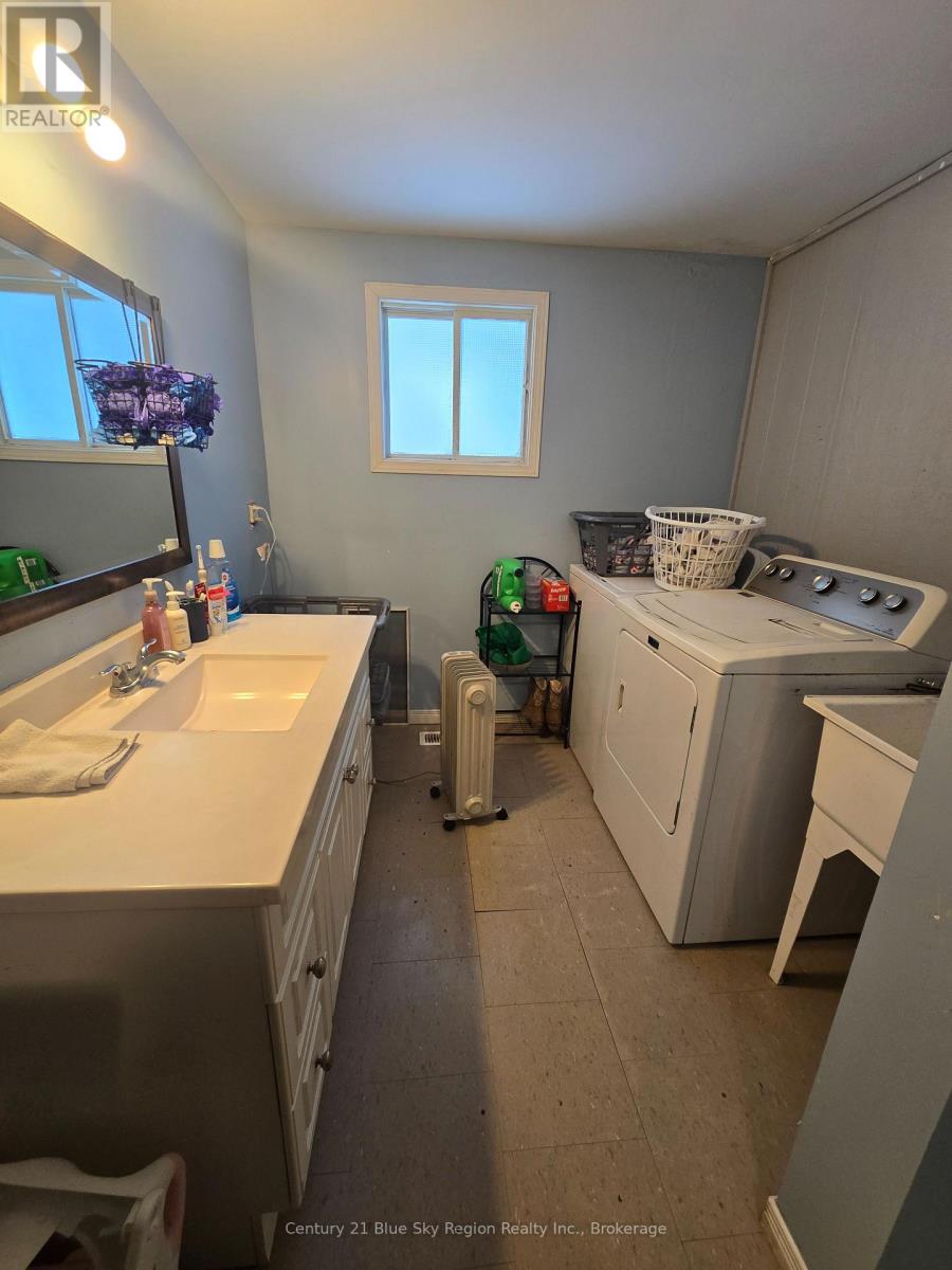 100 Nipissing Street Property Photo 15
