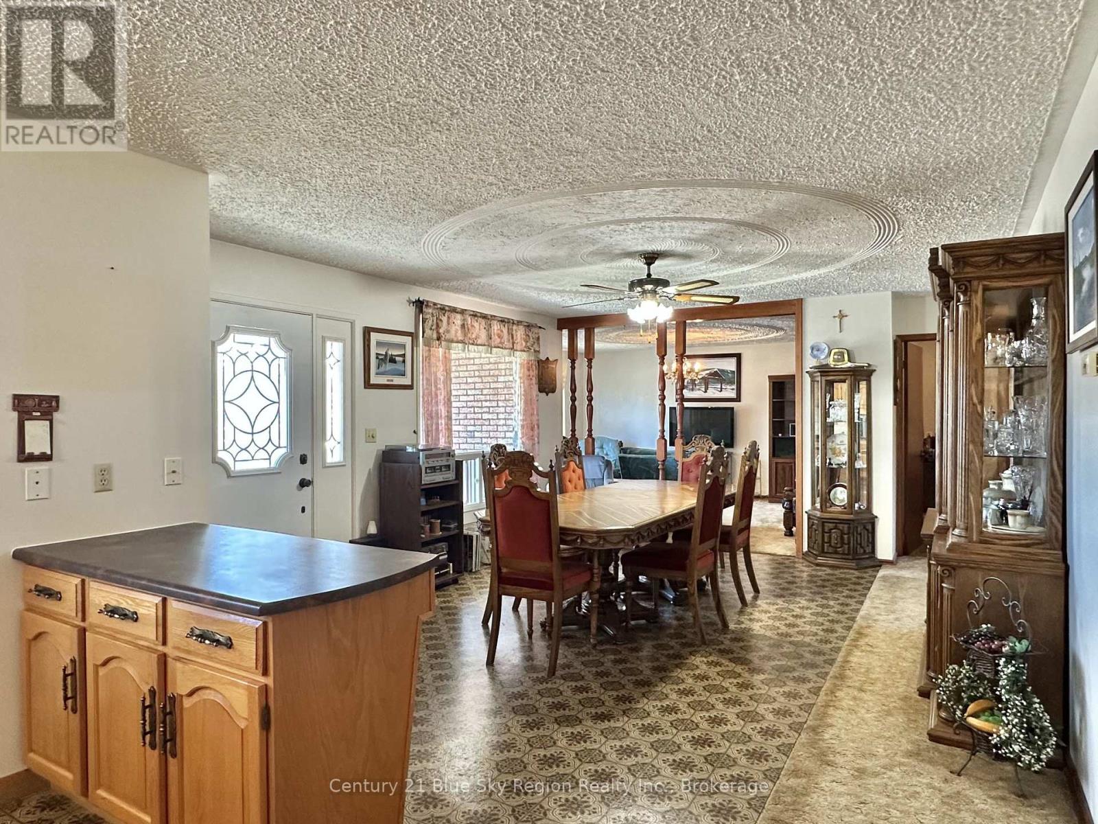 540 Bissett Street Property Photo 11