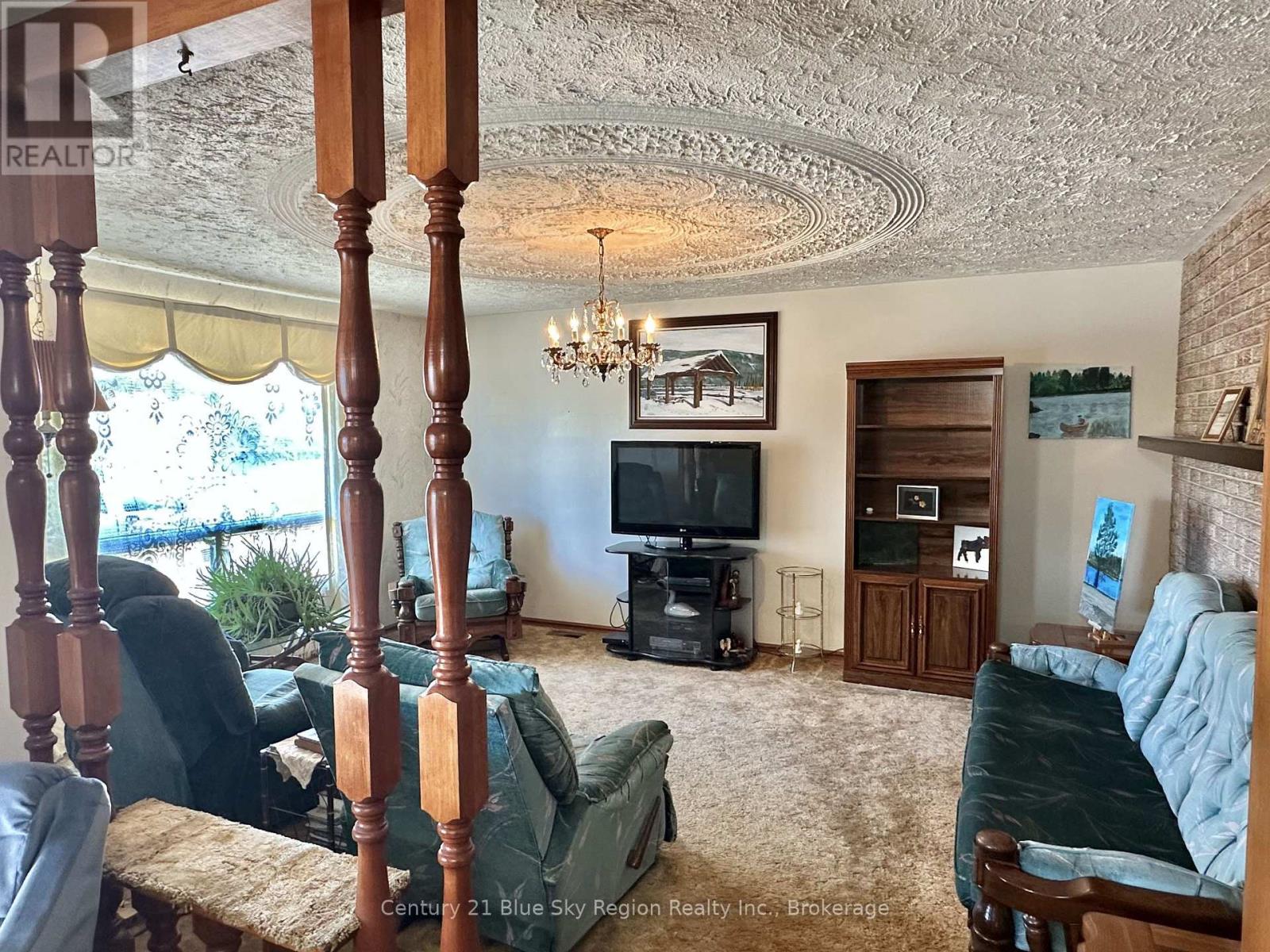 540 Bissett Street Property Photo 15