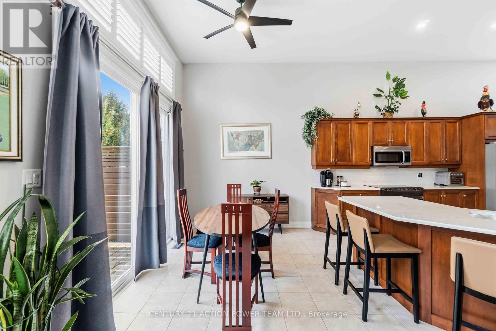 83 Blackshire Circle Property Photo 14