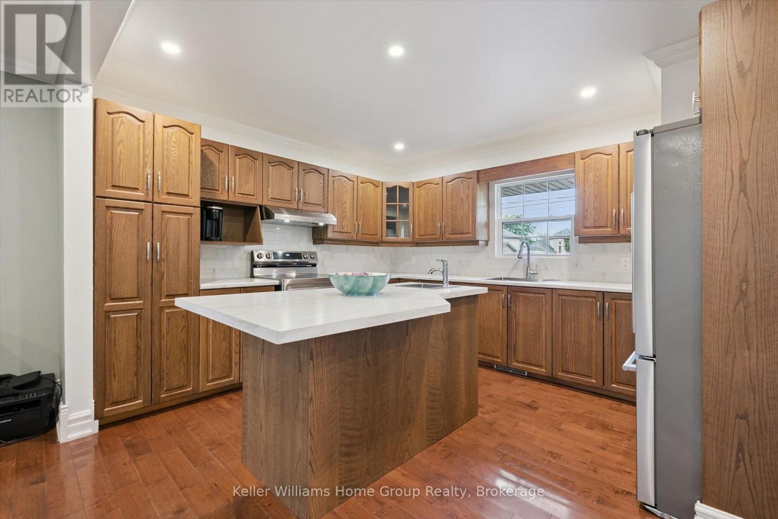 370 Gordon Street Property Photo 10