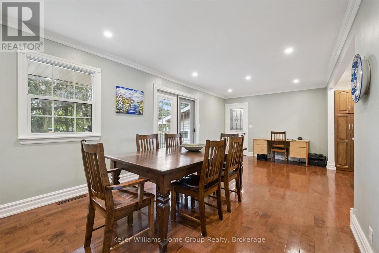 370 Gordon Street Property Photo 16