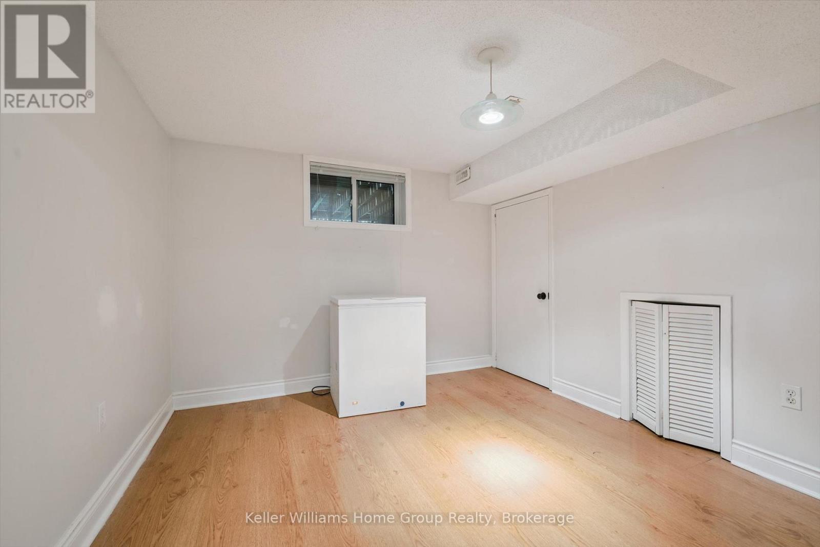 370 Gordon Street Property Photo 32
