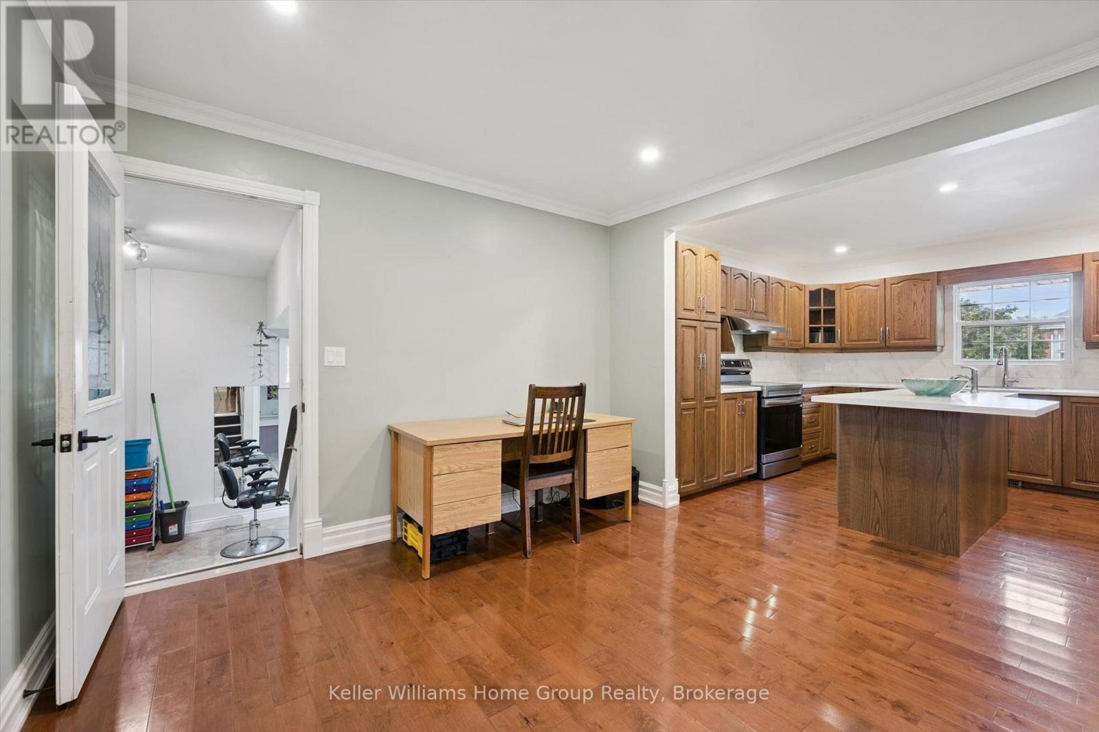 370 Gordon Street Property Photo 35