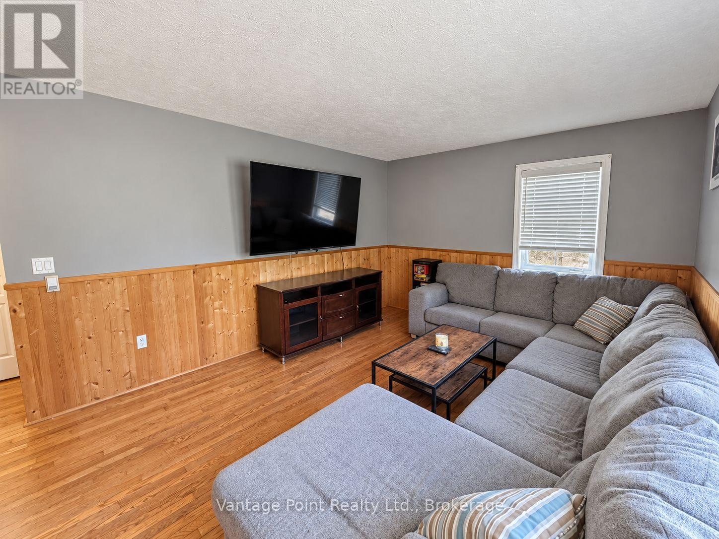 736038 West Back Line Property Photo 14