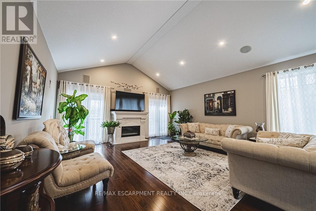 137 Pinehill Drive Property Photo 17