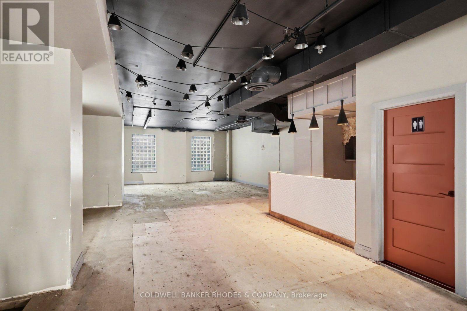 201 Queen Street Property Photo 20