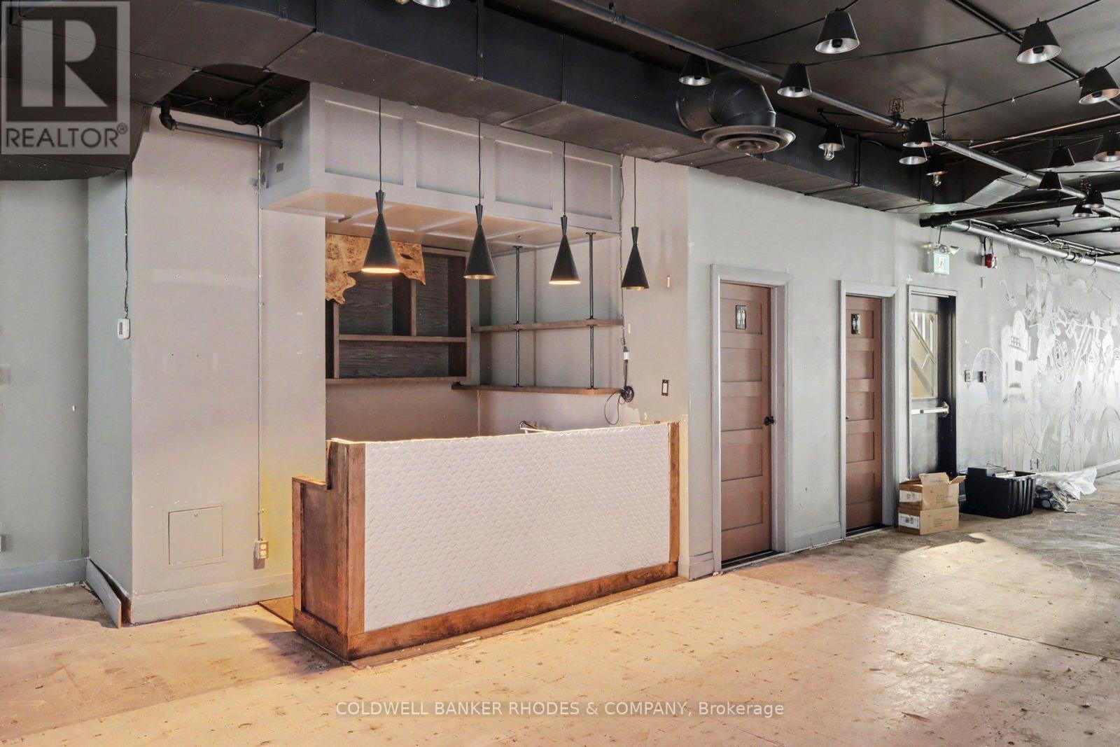 201 Queen Street Property Photo 22