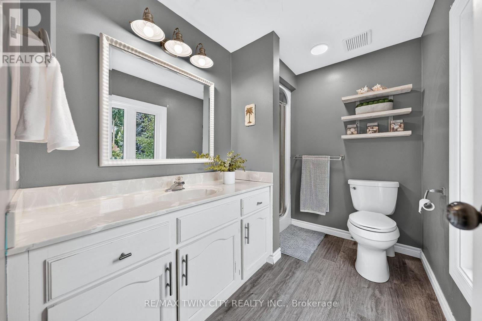 114 Frederick Banting Place Property Photo 32