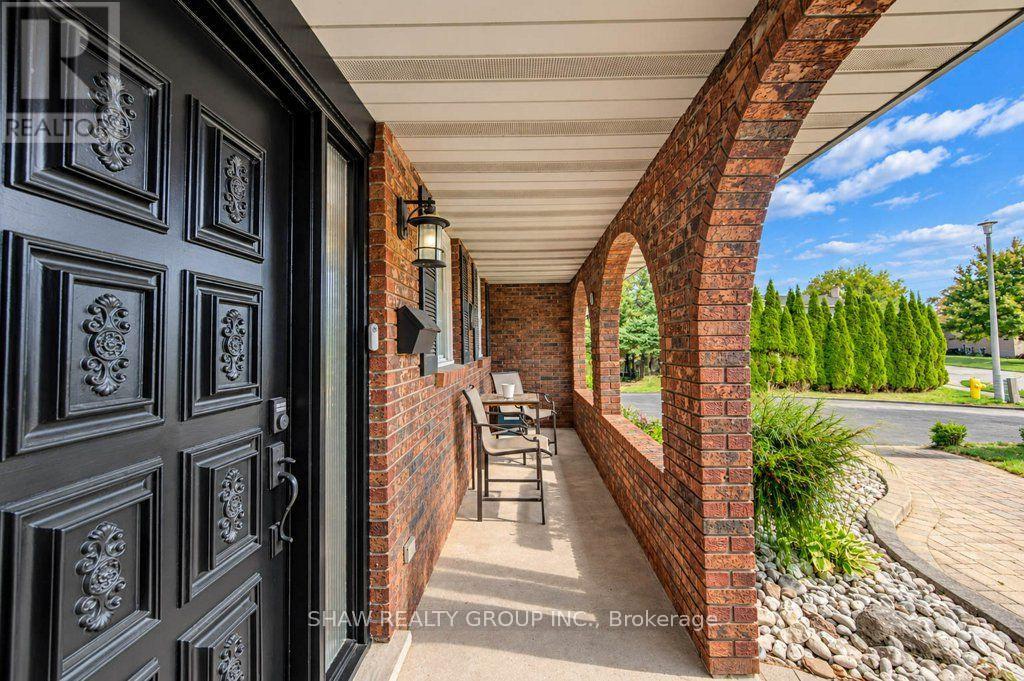 1370 Thorman Place Property Photo 5