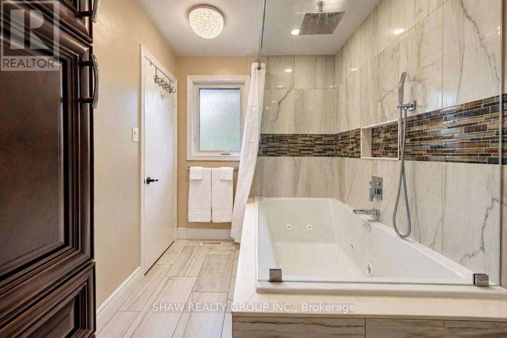 1370 Thorman Place Property Photo 16