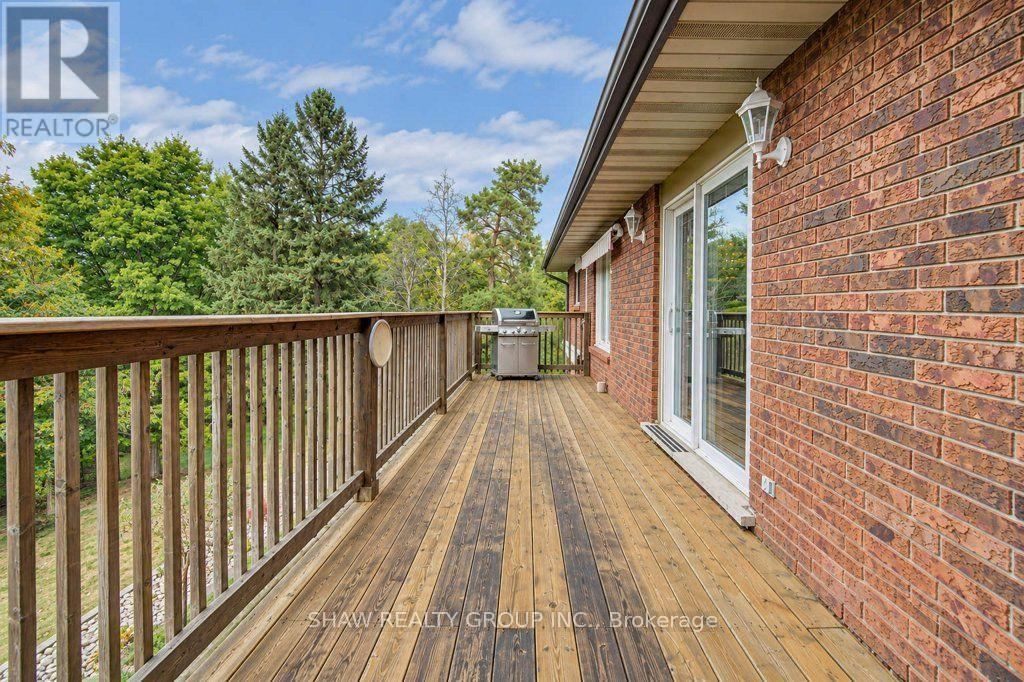 1370 Thorman Place Property Photo 21
