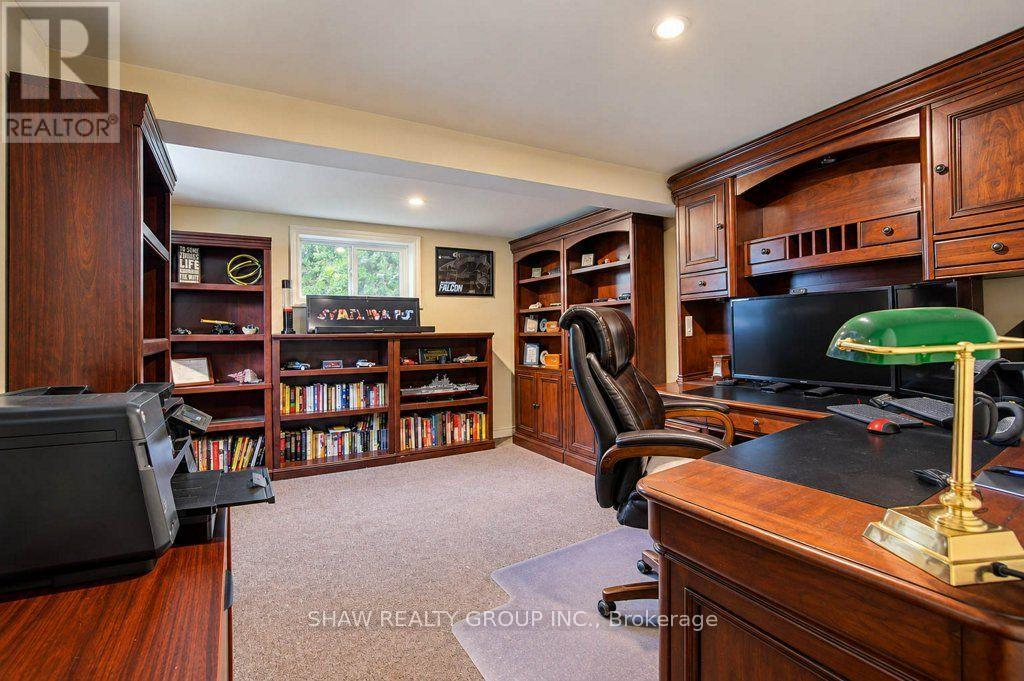 1370 Thorman Place Property Photo 31