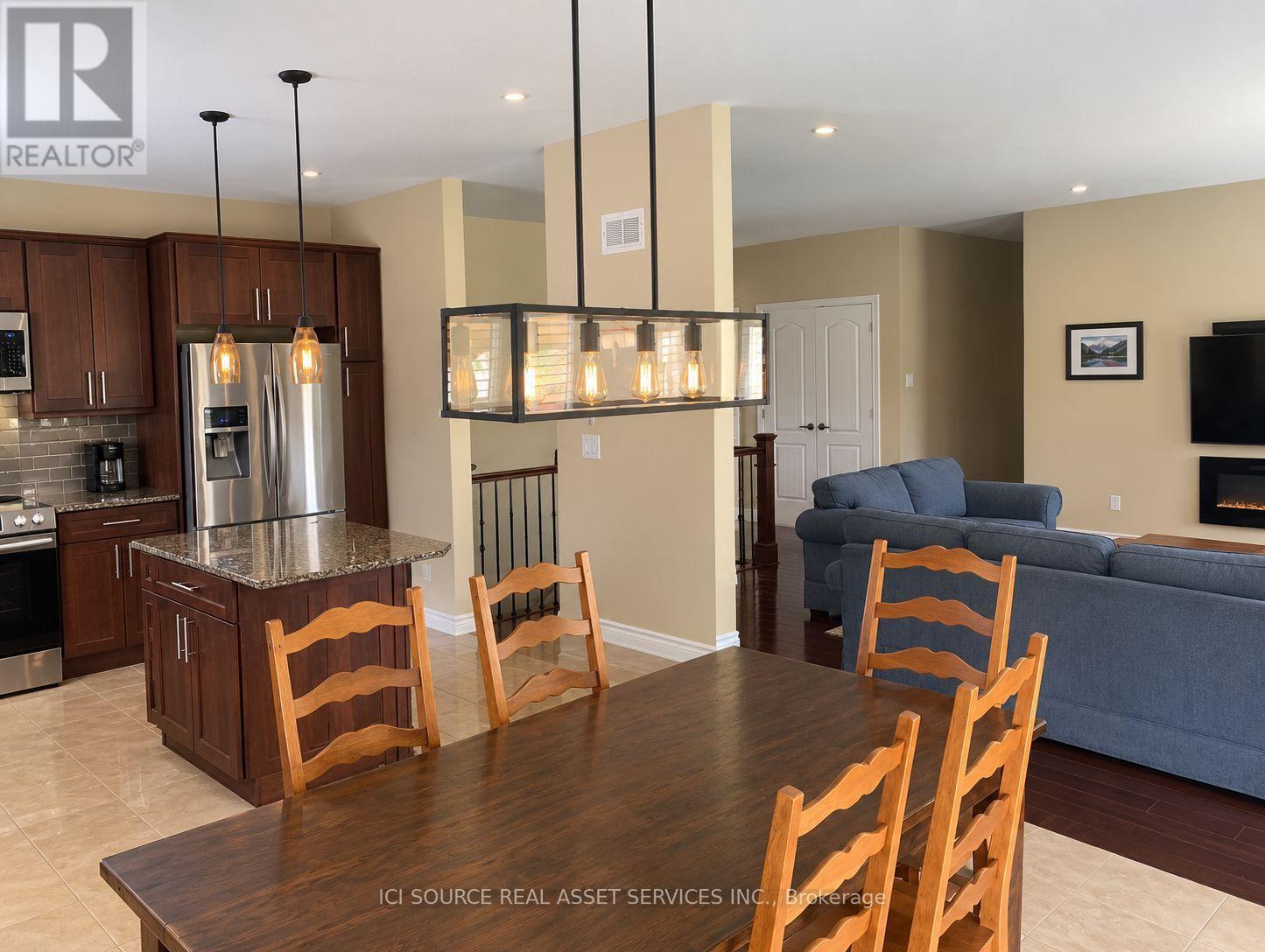 1228 Innwood Avenue Property Photo 8