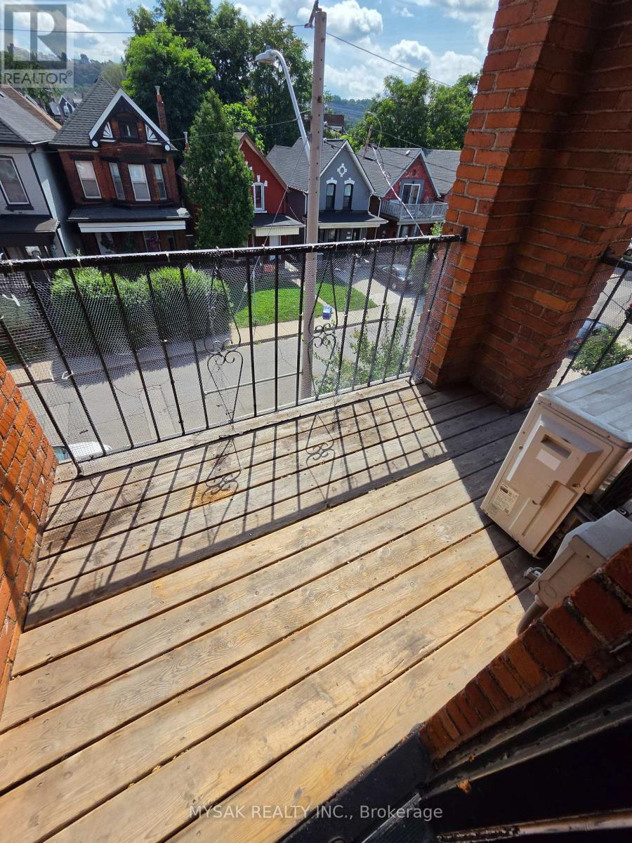 455 King William Street Property Photo 10