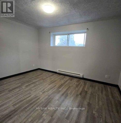 455 King William Street Property Photo 15