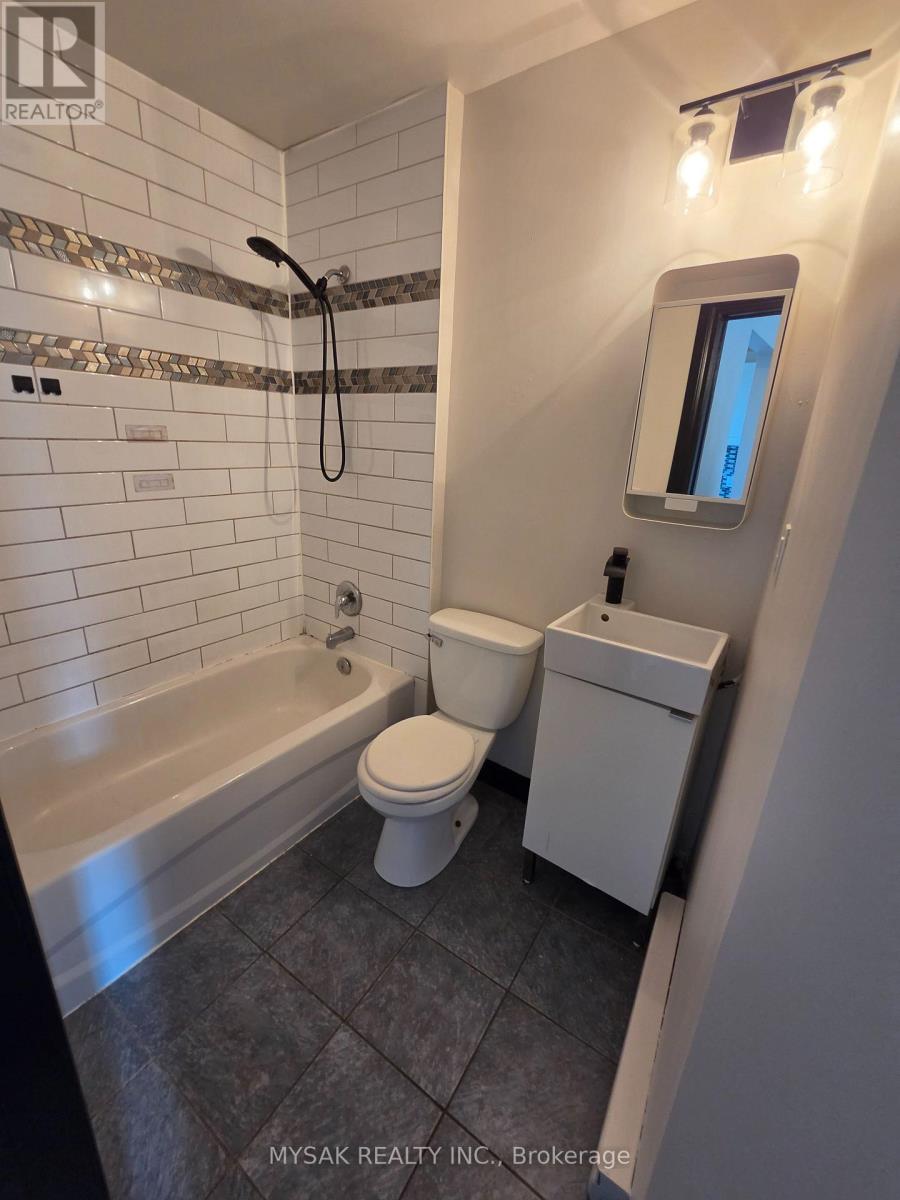 455 King William Street Property Photo 5