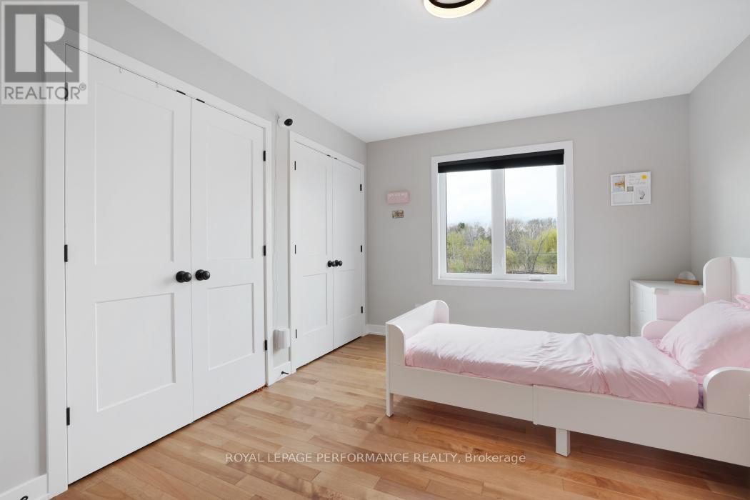 541 Barrage Street Property Photo 27
