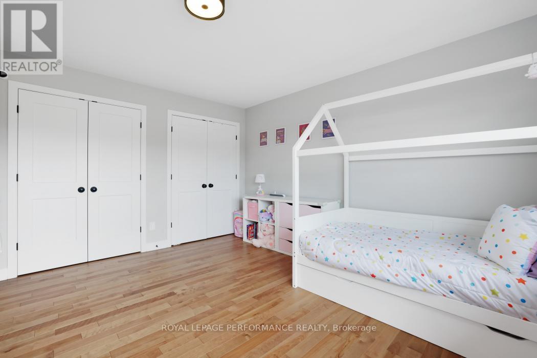 541 Barrage Street Property Photo 29