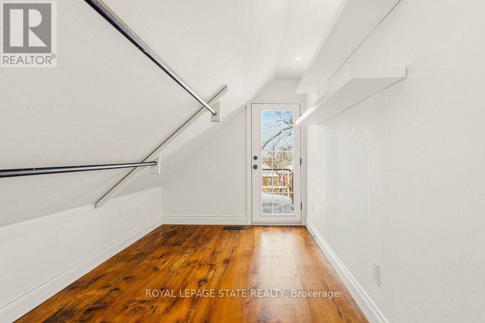 282 Hess Street S Property Photo 27