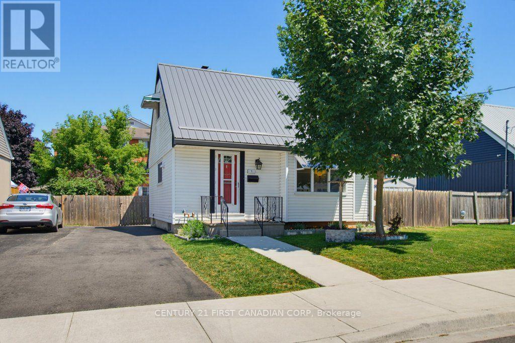 3 Parkside Drive Property Photo 5