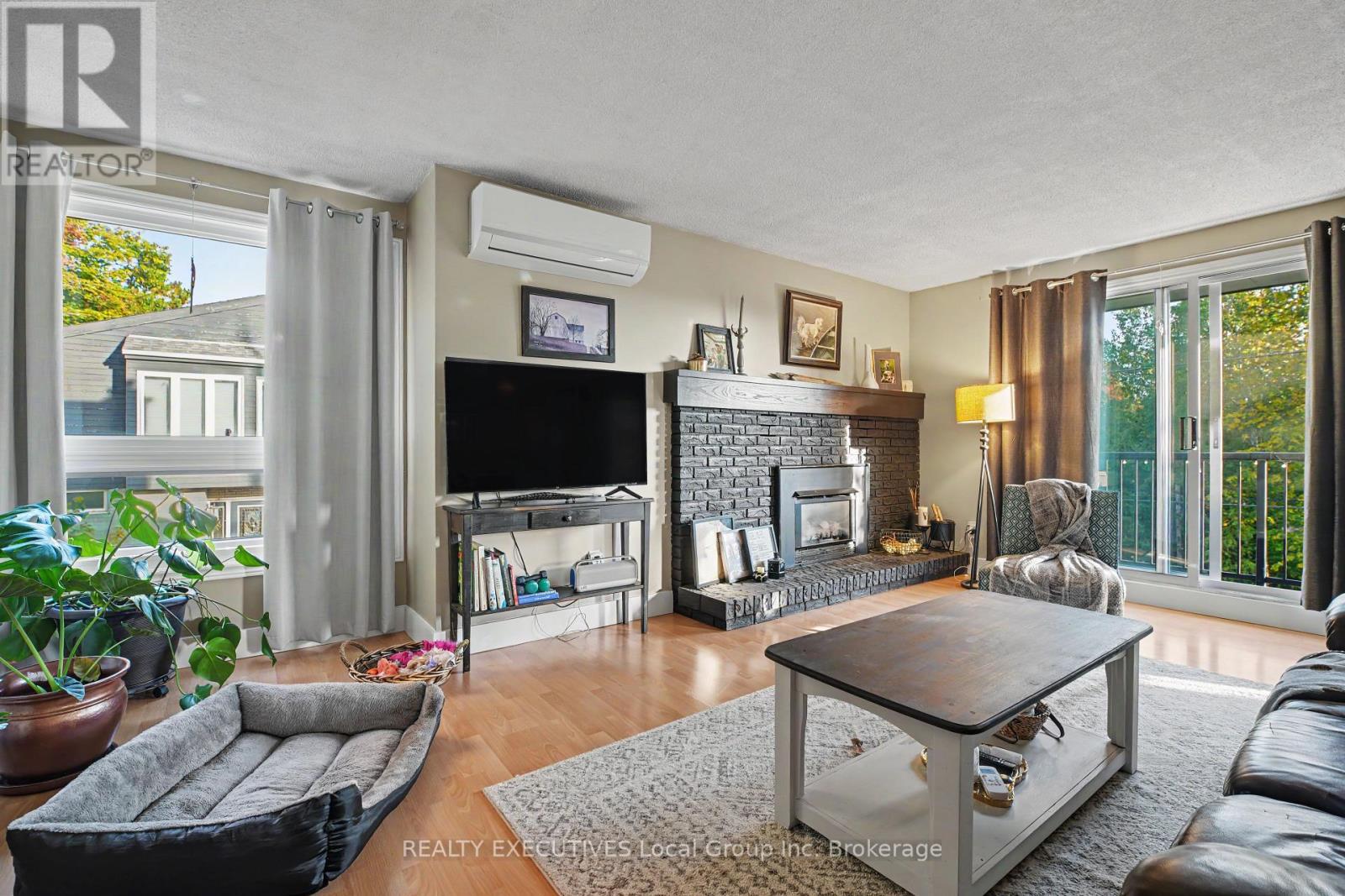 824 Ski Club Road Property Photo 2