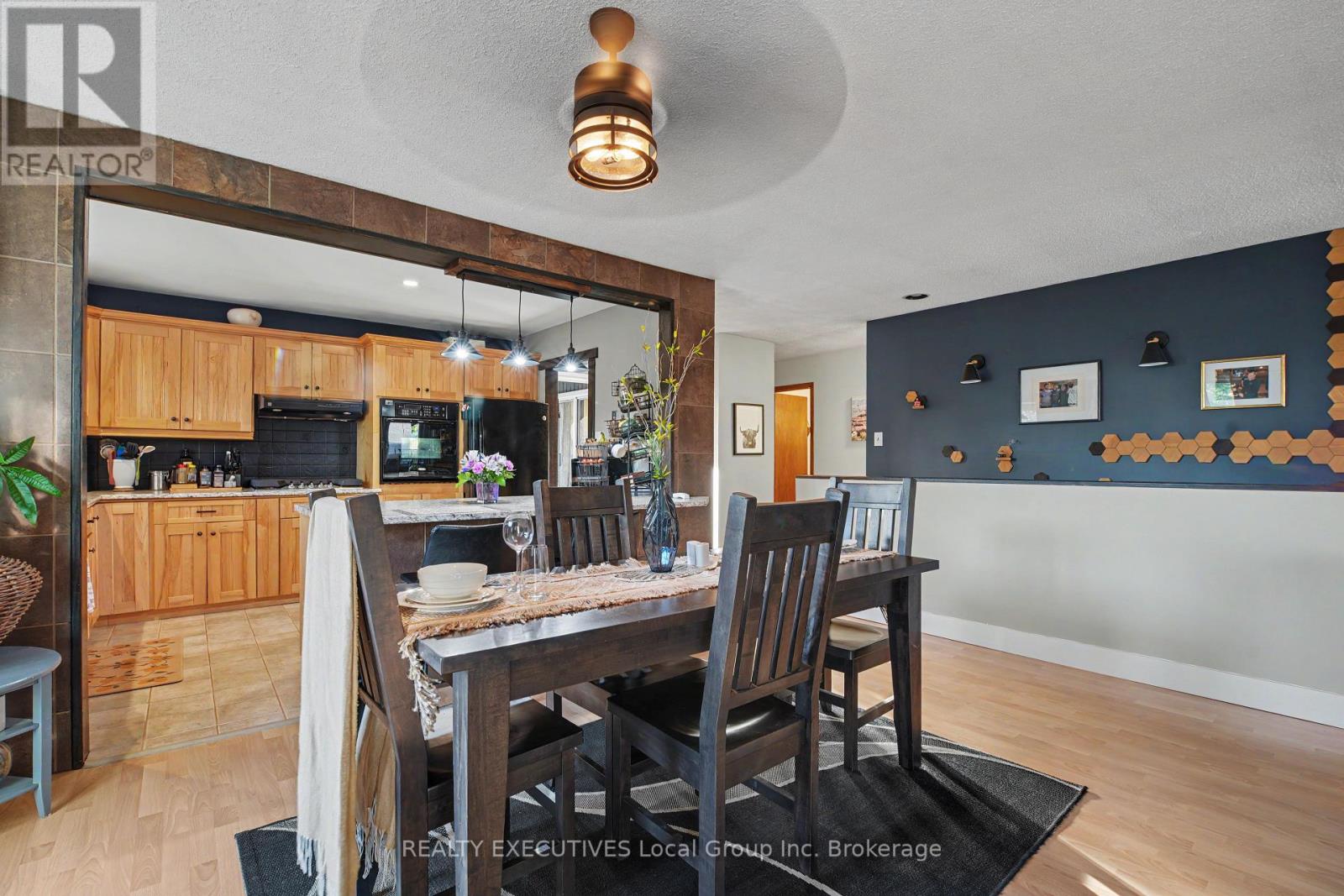 824 Ski Club Road Property Photo 6
