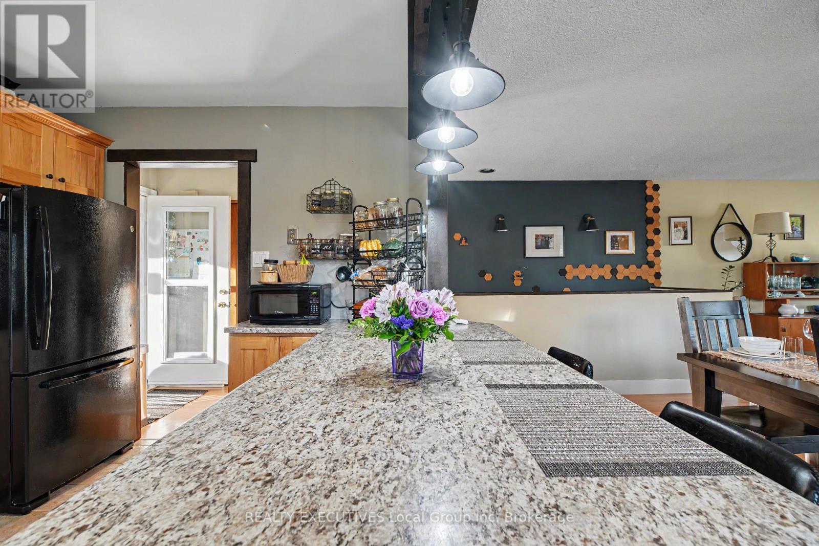 824 Ski Club Road Property Photo 7