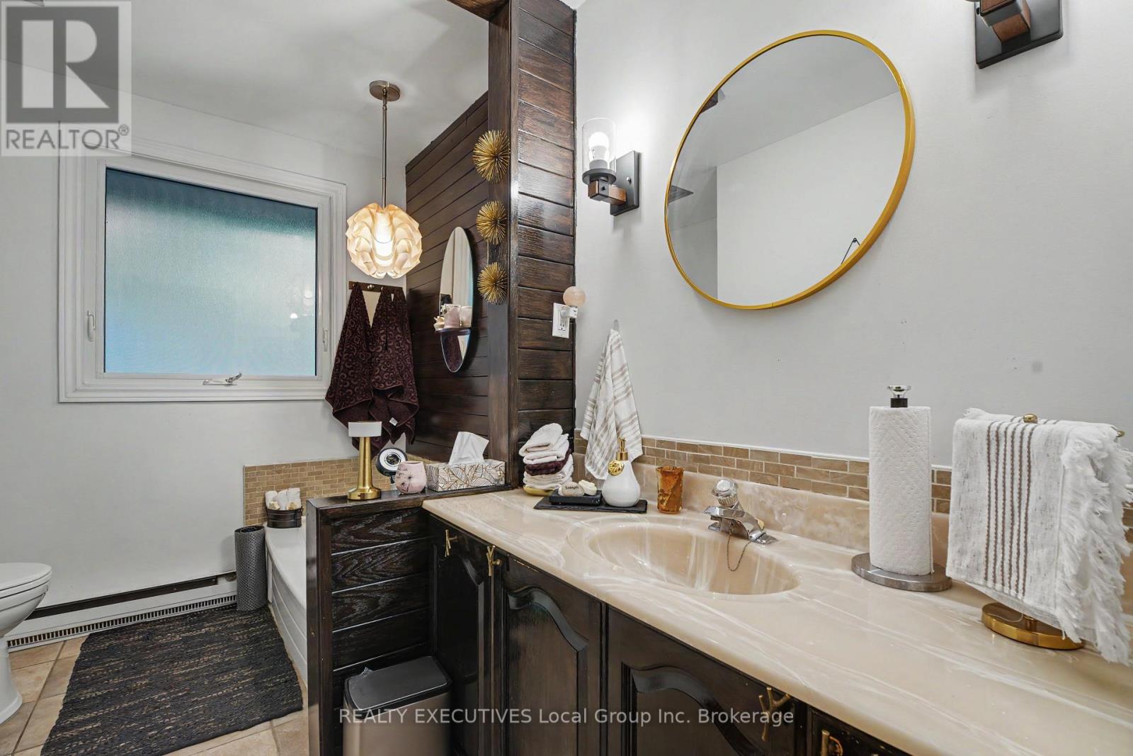 824 Ski Club Road Property Photo 23