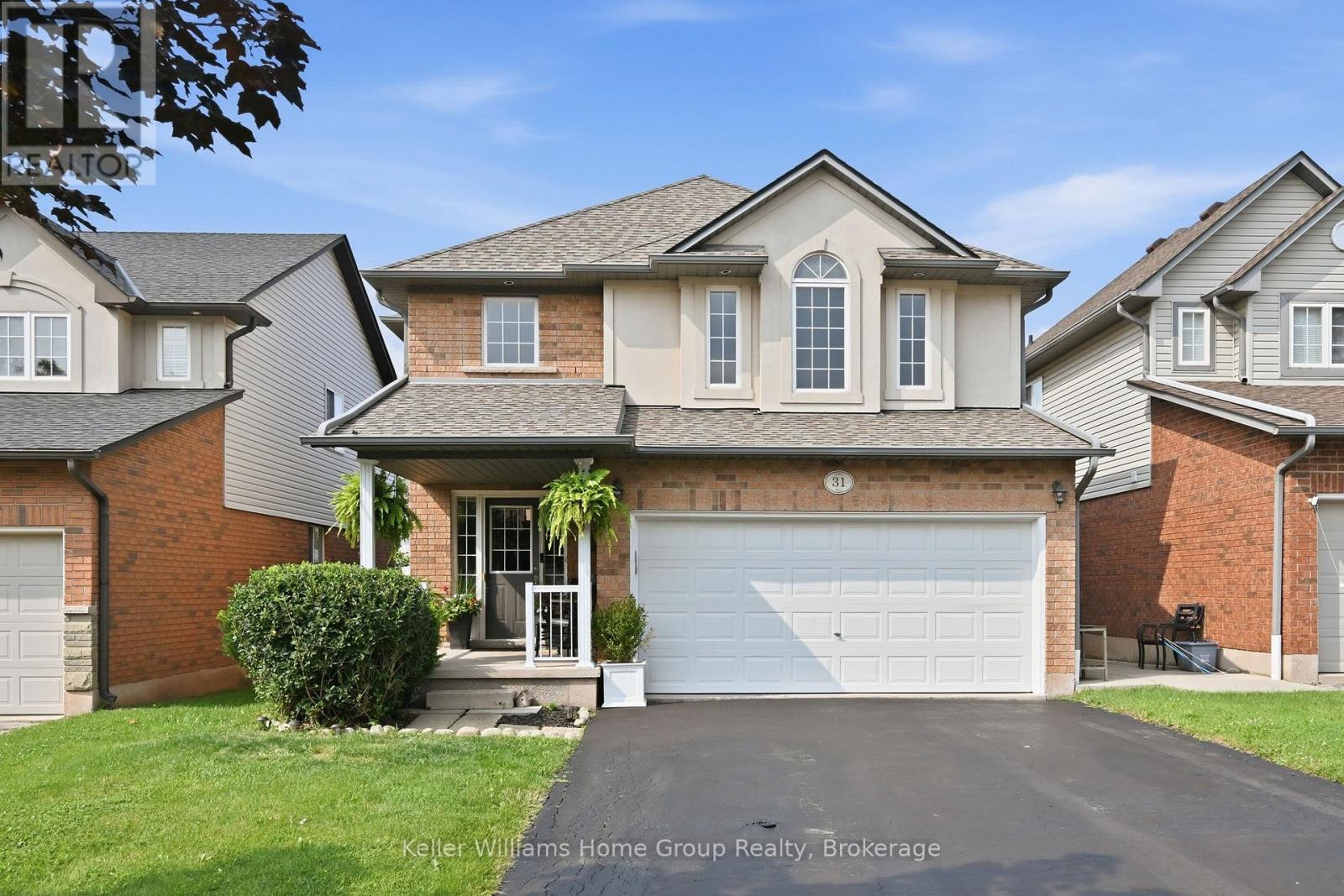 31 VINIFERA DRIVE Property Photo 1
