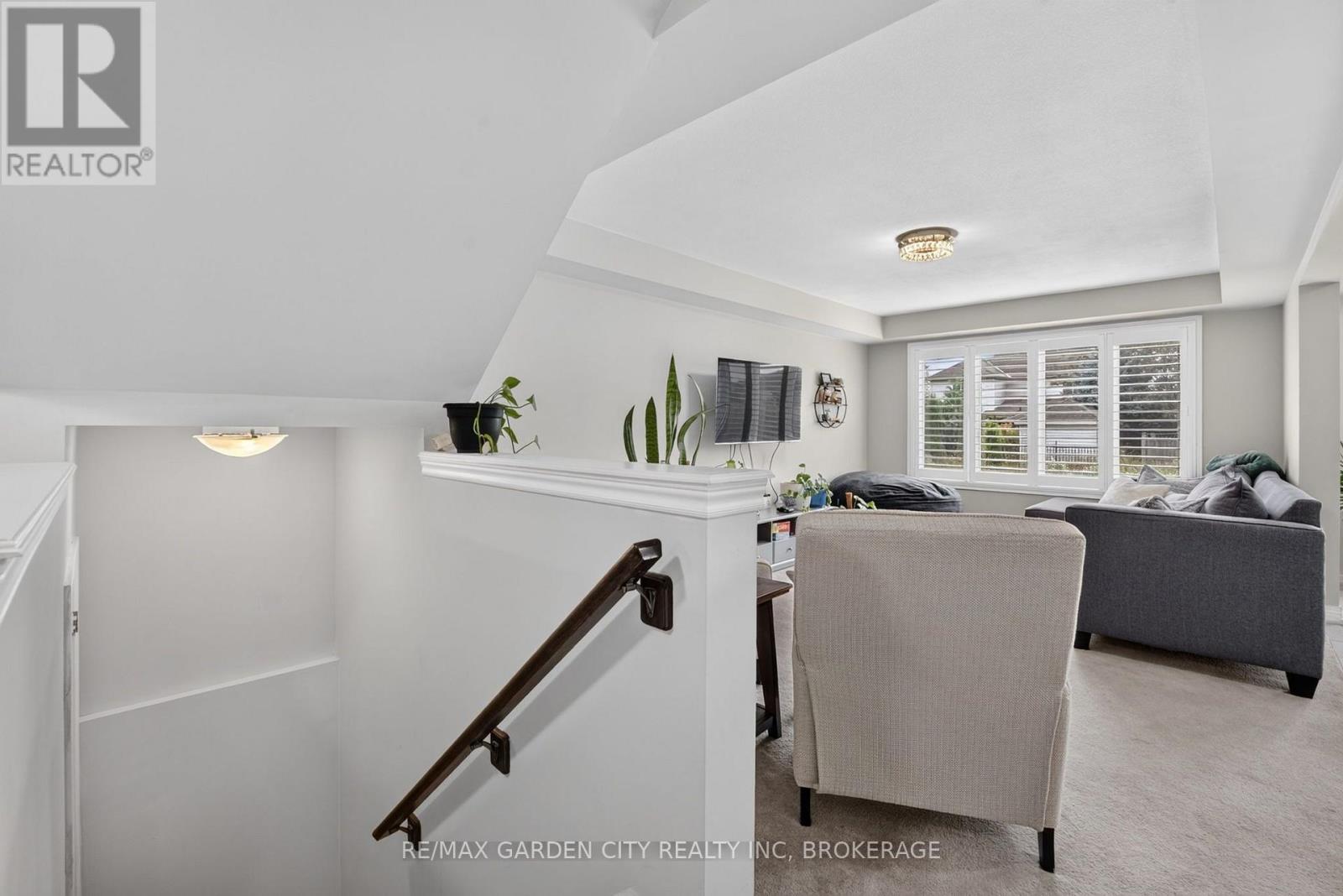 53 Elderberry Road Property Photo 9