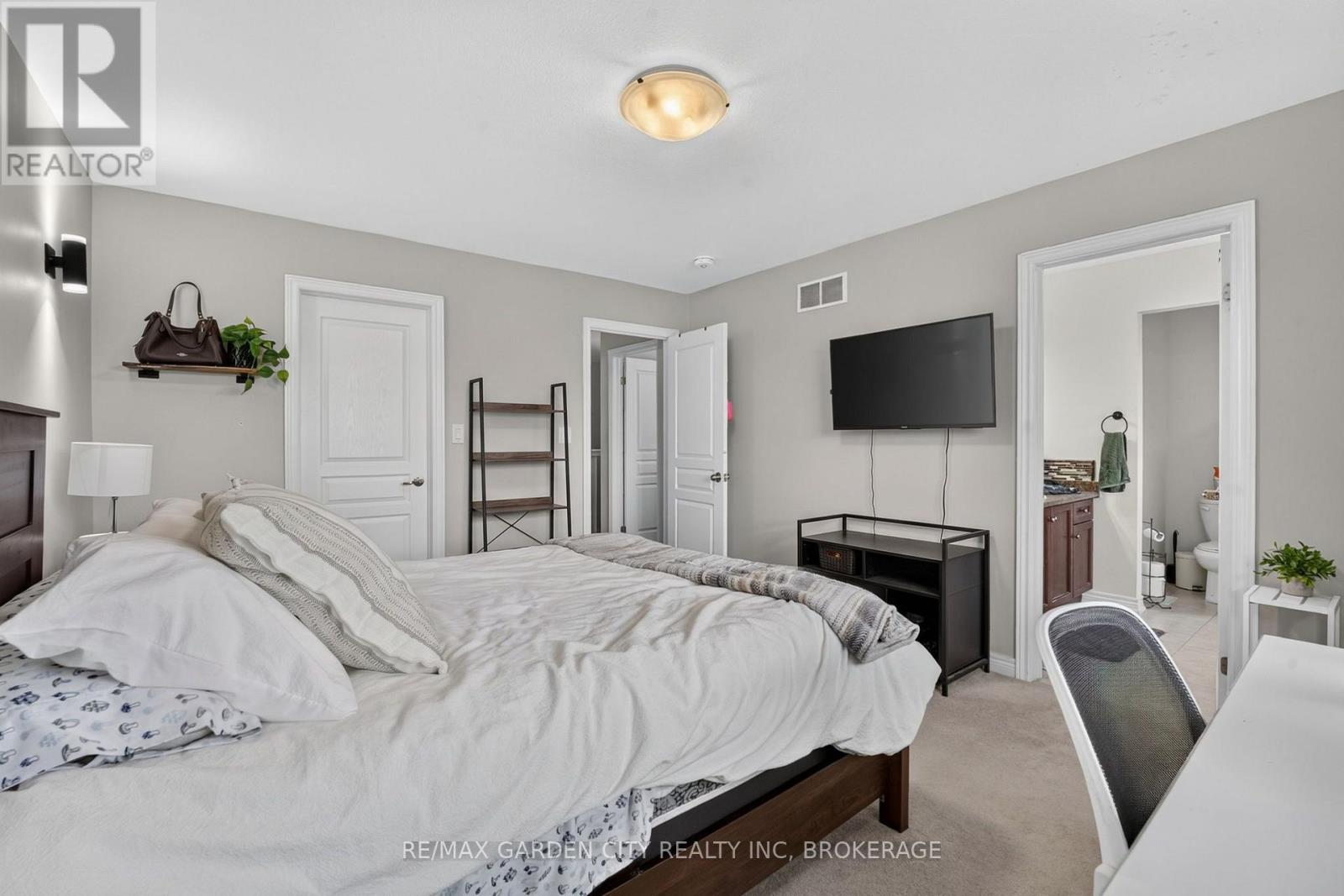 53 Elderberry Road Property Photo 27