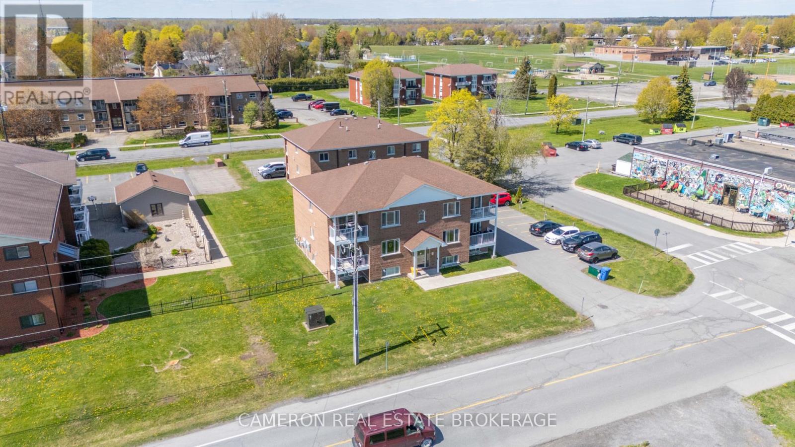 27 Long Sault Drive Property Photo 11