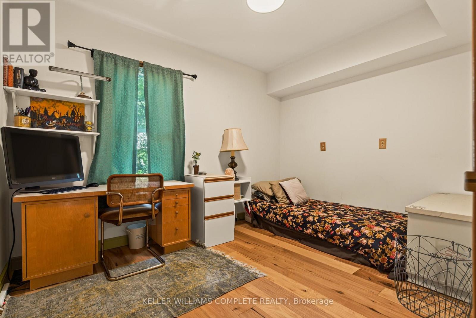 22 Spring Street Property Photo 28