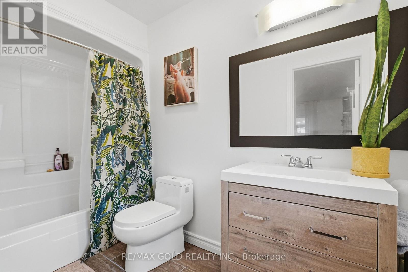 8 Garden Path Property Photo 25