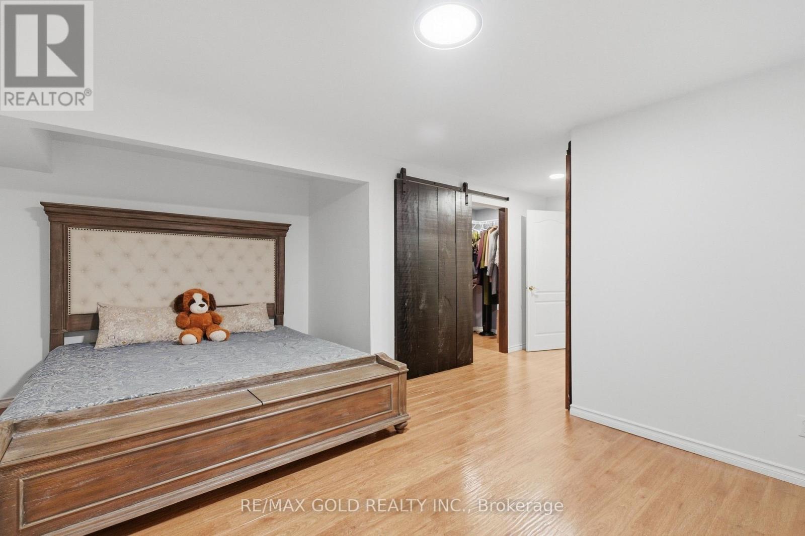 8 Garden Path Property Photo 31